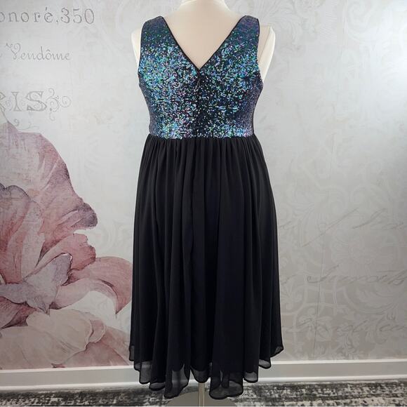 Torrid Black Sequin Chiffon Skater Midi Dress Size 18 NWT - Picture 6 of 13